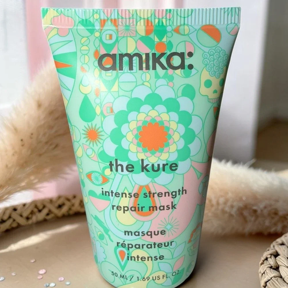 amika: *brand new